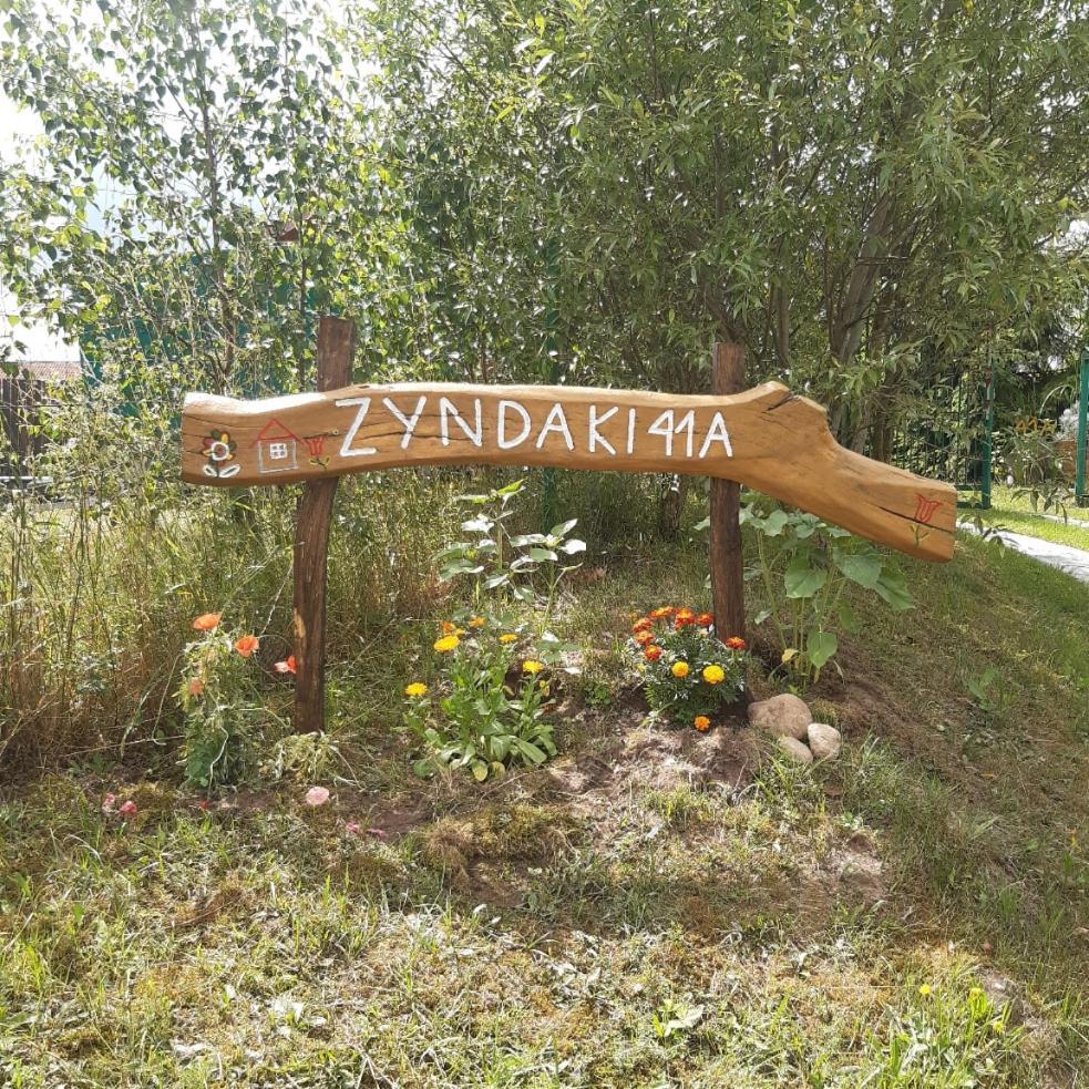 Domek W Kwiatach Zyndaki Exteriör bild